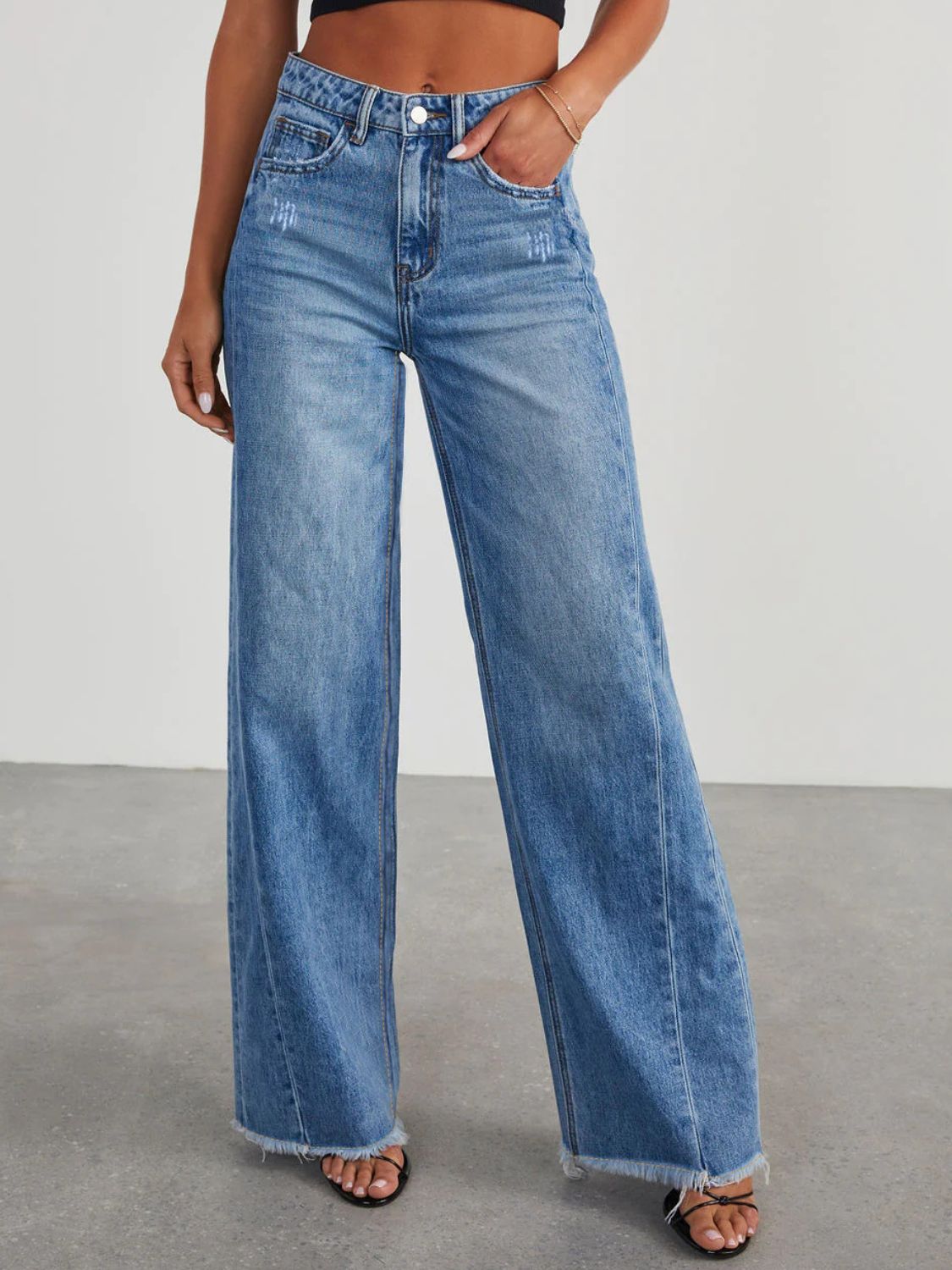 Leya - Raw Hem Wide Leg Jeans med bekväm passform