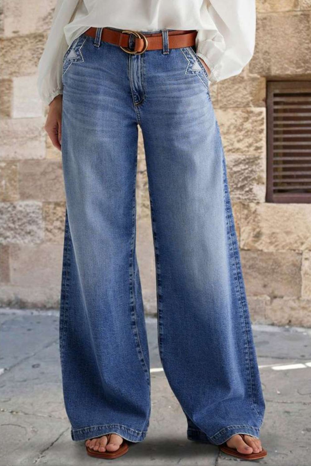 Stella - Pocketed Embroidered Straight Leg Jeans med fickor