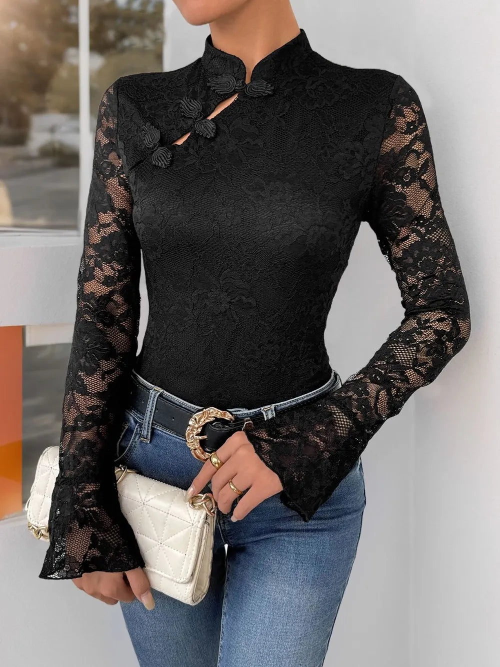 Tea - Perfee Lace Mock Neck Long Sleeve Bodysuit med spetsdetaljer