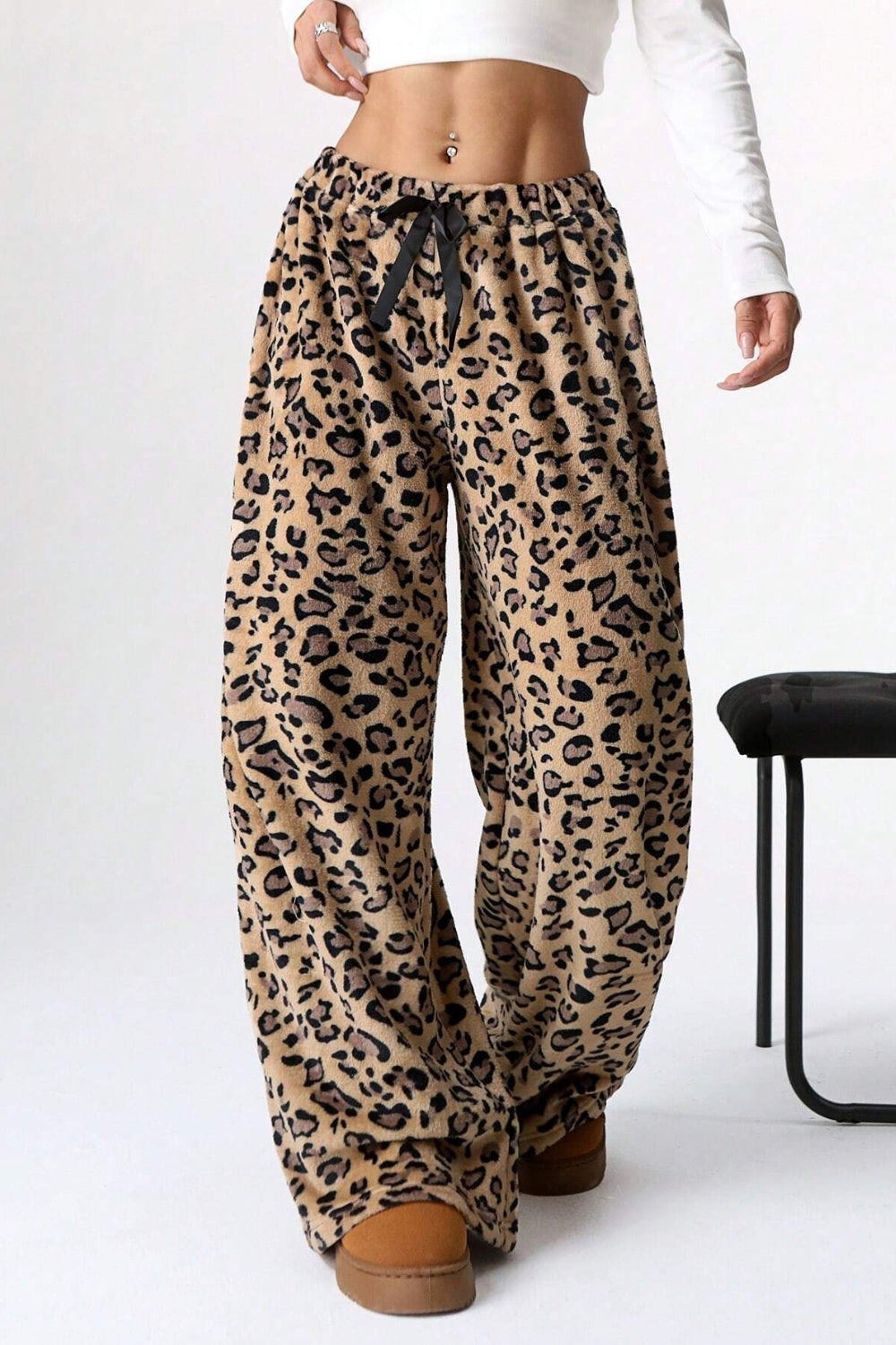Klara - Elegant byxa med vida ben och leopardmönster