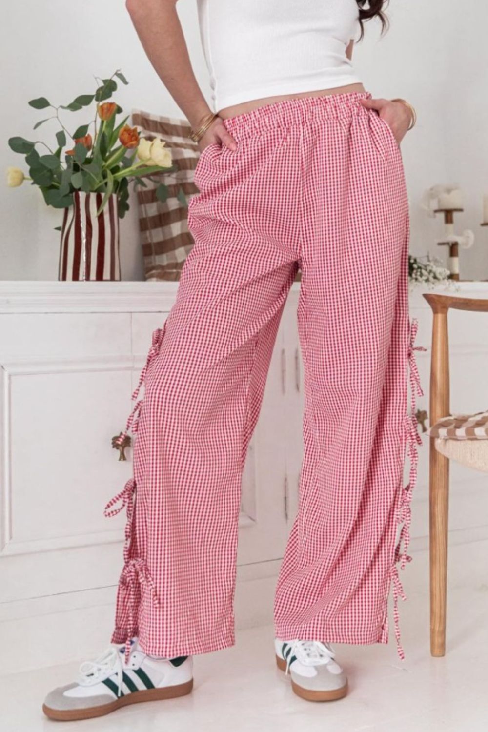 Elvira - Snygga side tied pants med fickor och slit