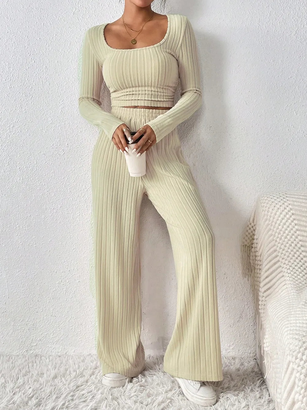 Molly - Bekväm Honey Scoop Neck Top och byxset