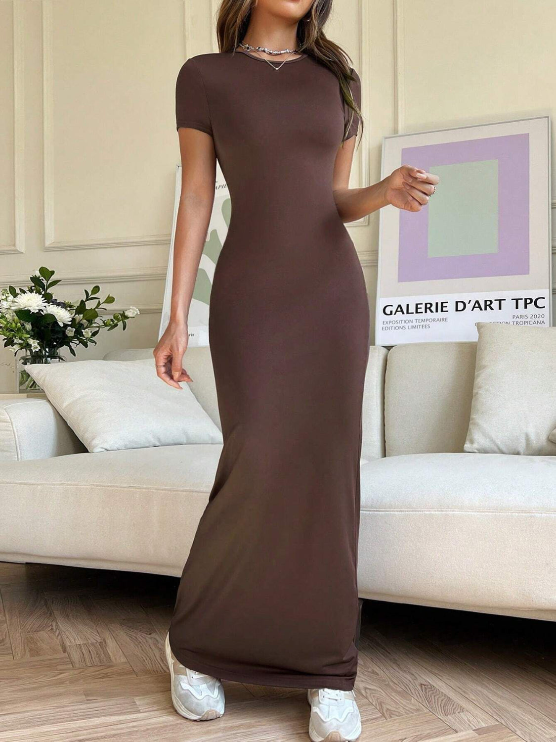 Emilie - Bekväm short sleeve maxi tee dress i klassisk stil