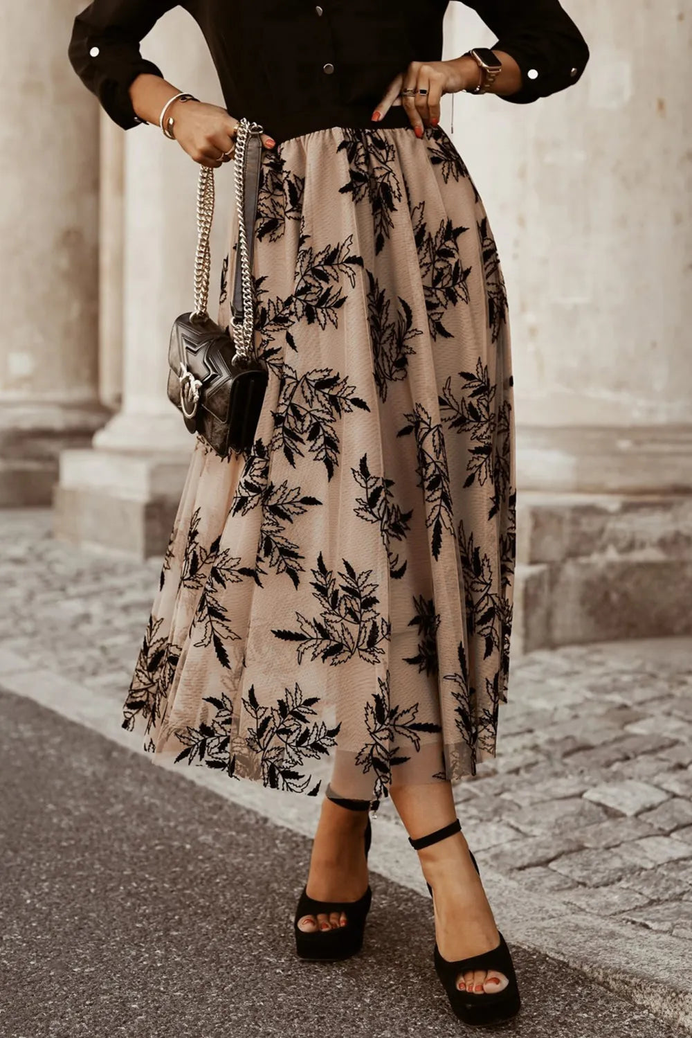 Ines - Broderad hög midja maxikjol med elegant stil