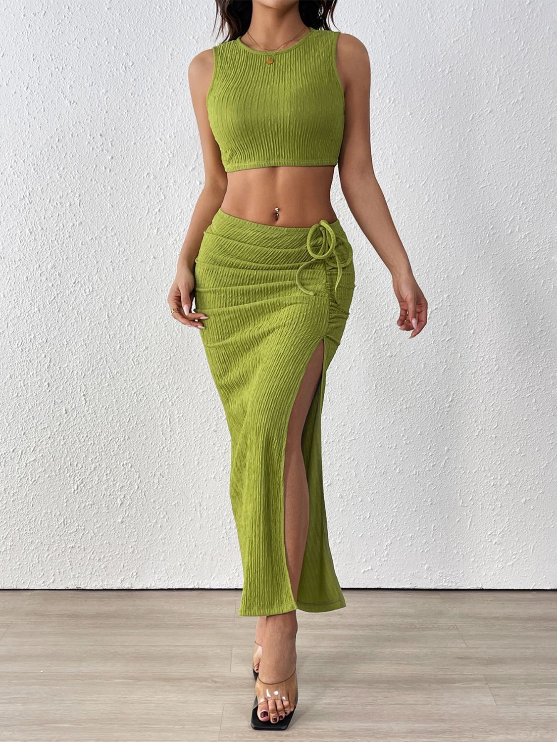 Sofia - Perfee Texture Cropped Tank och Ruched Skirt Set